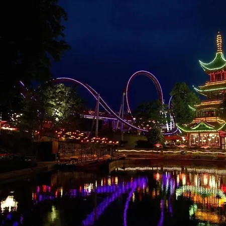 World 5th Coolest Street - Walk To Tivoli København