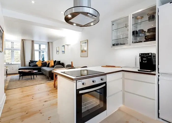 World 5th Coolest Street - Walk To Tivoli