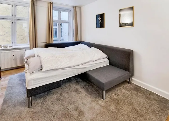 World 5th Coolest Street - Walk To Tivoli