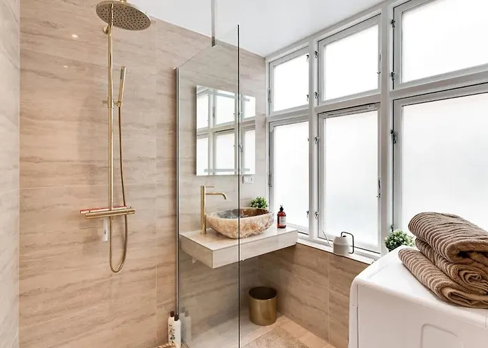 World 5th Coolest Street - Walk To Tivoli * København