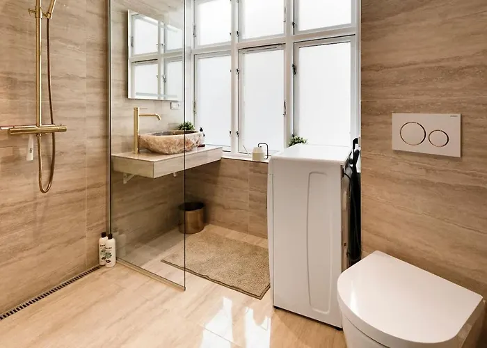 World 5th Coolest Street - Walk To Tivoli