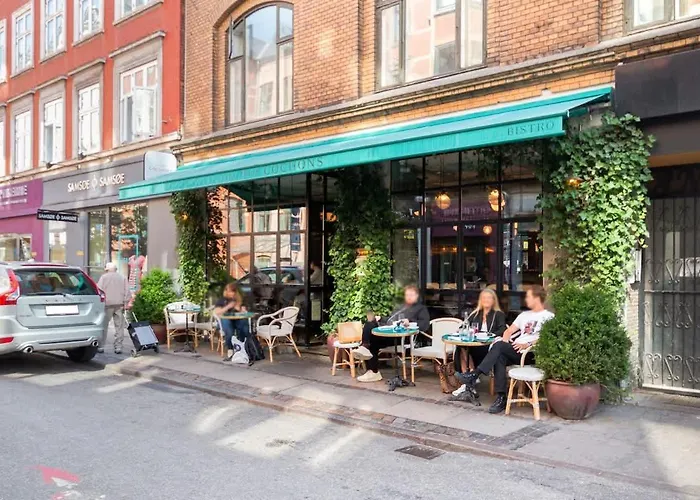 World 5th Coolest Street - Walk To Tivoli Lejlighed København