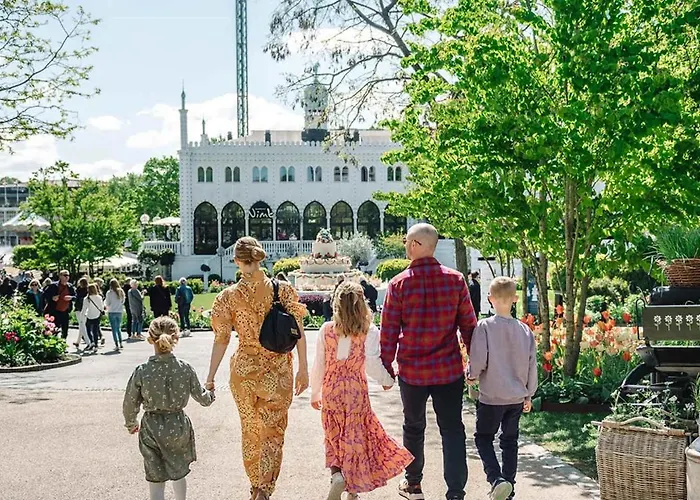 World 5th Coolest Street - Walk To Tivoli * København