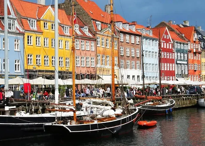 World 5th Coolest Street - Walk To Tivoli Lejlighed